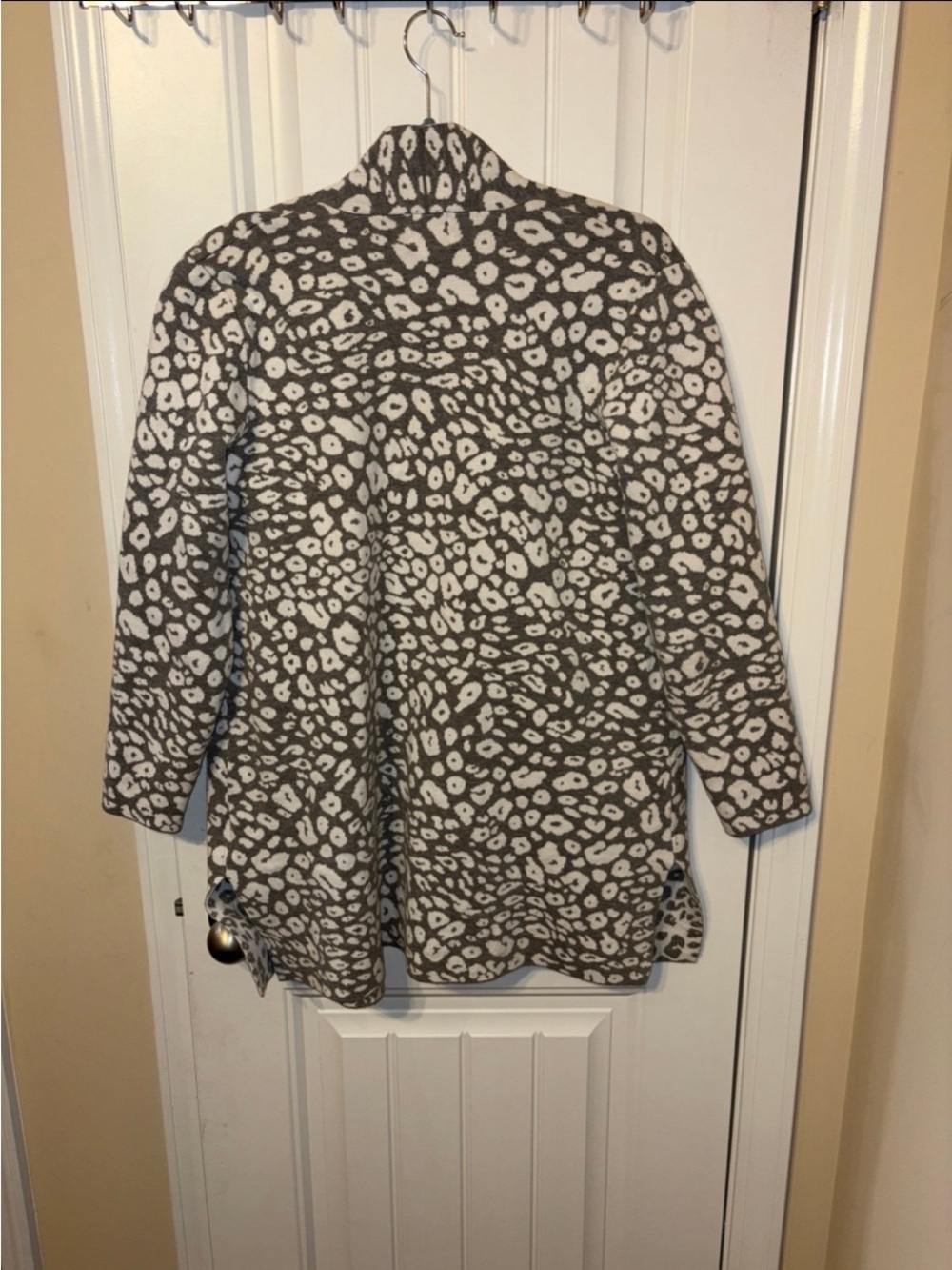 Ruby Rd. Grey and White Leopard Teddy Jacket - Picture 2 of 7